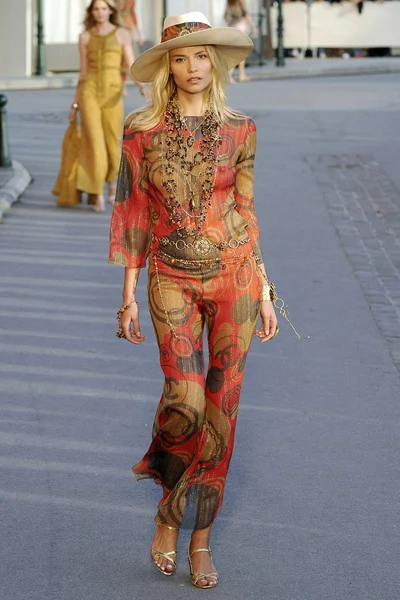 Look 33